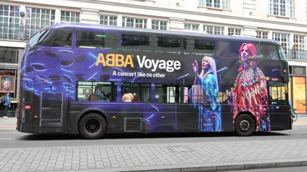 How Events Leverage London Bus Advertising