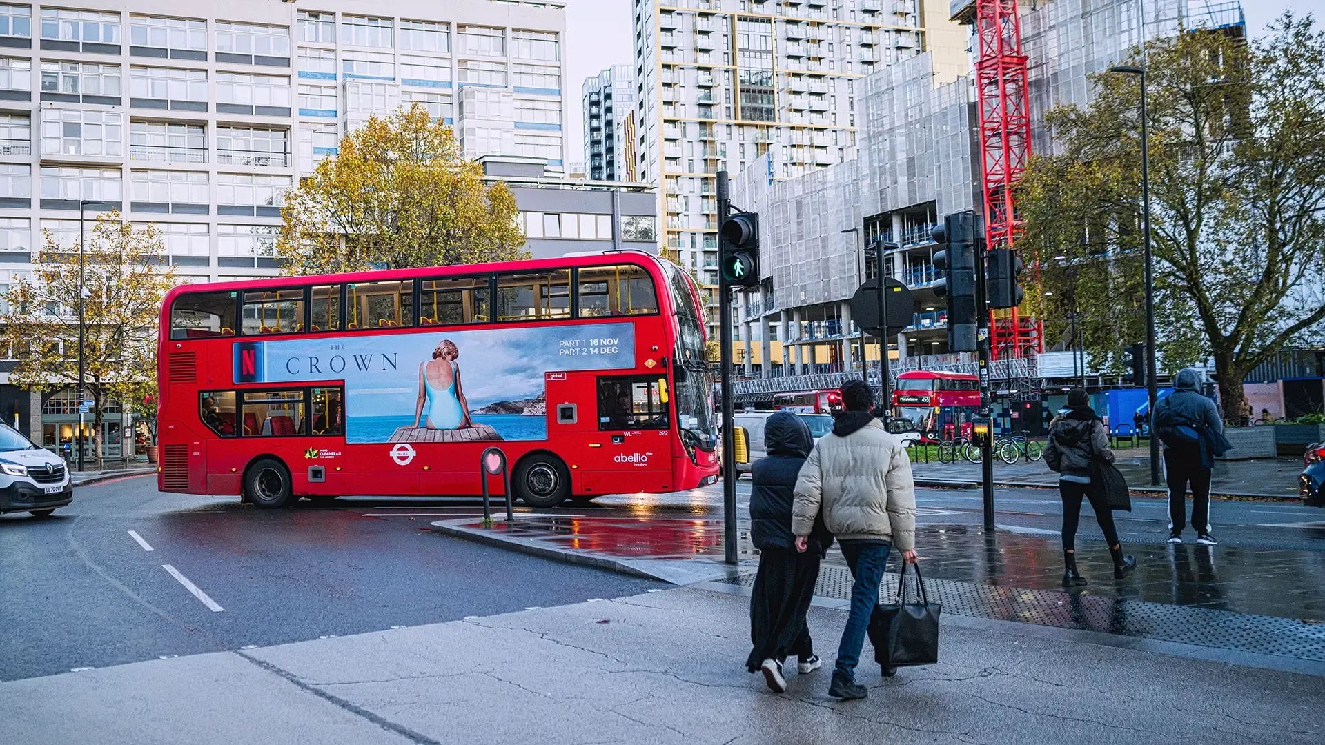 The Benefits of Outdoor Advertising: Unlocking Brand Growth with London Bus Advertising