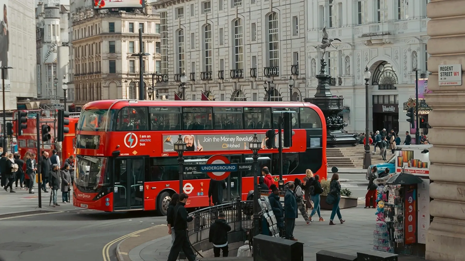 From Routemasters to Red Icons: Fascinating London Bus Facts